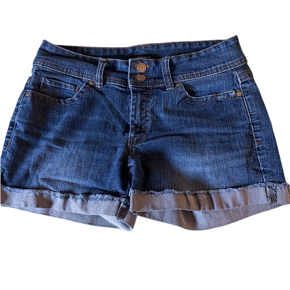 Daisy Fuentes Women’s Size 2 Blue Cuffed Stretch Jean Shorts